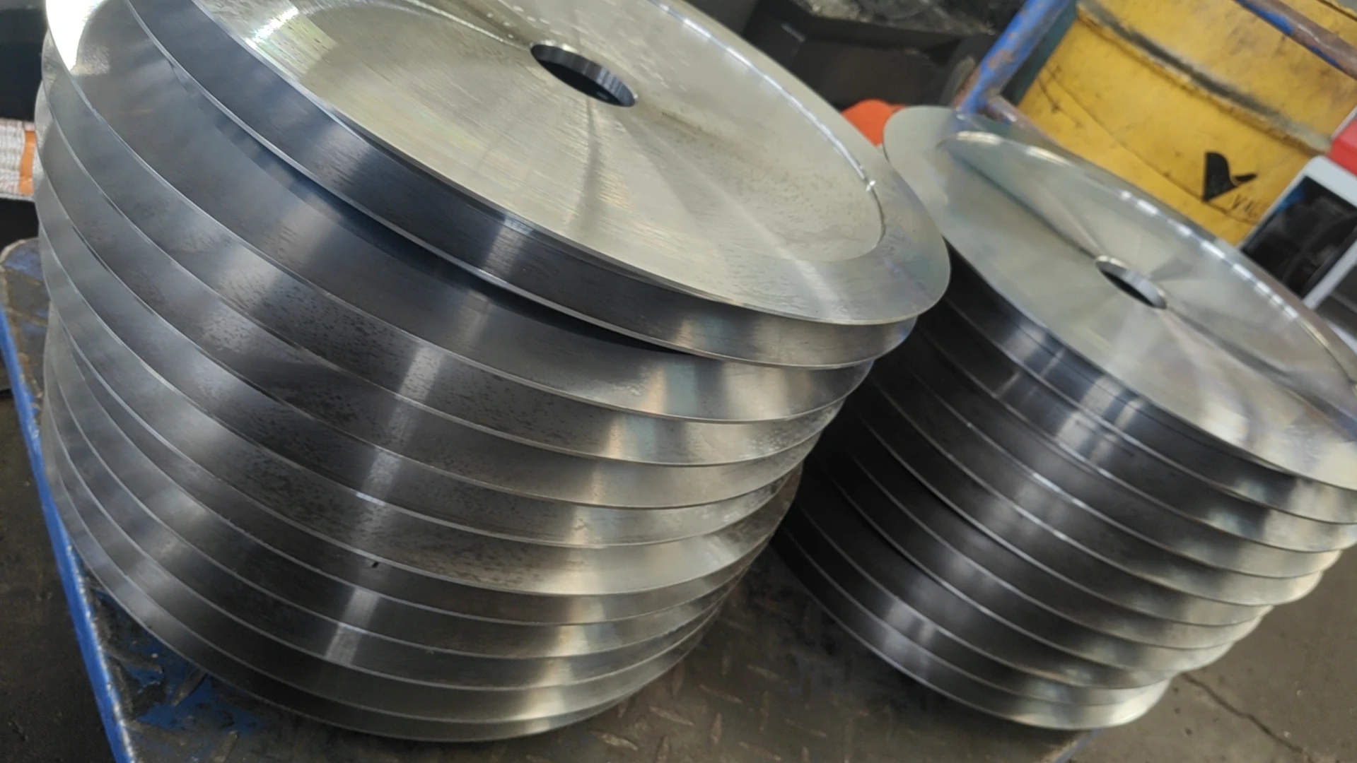 Application Of Slitting Circular Knife In Longitudinal Cutting Line