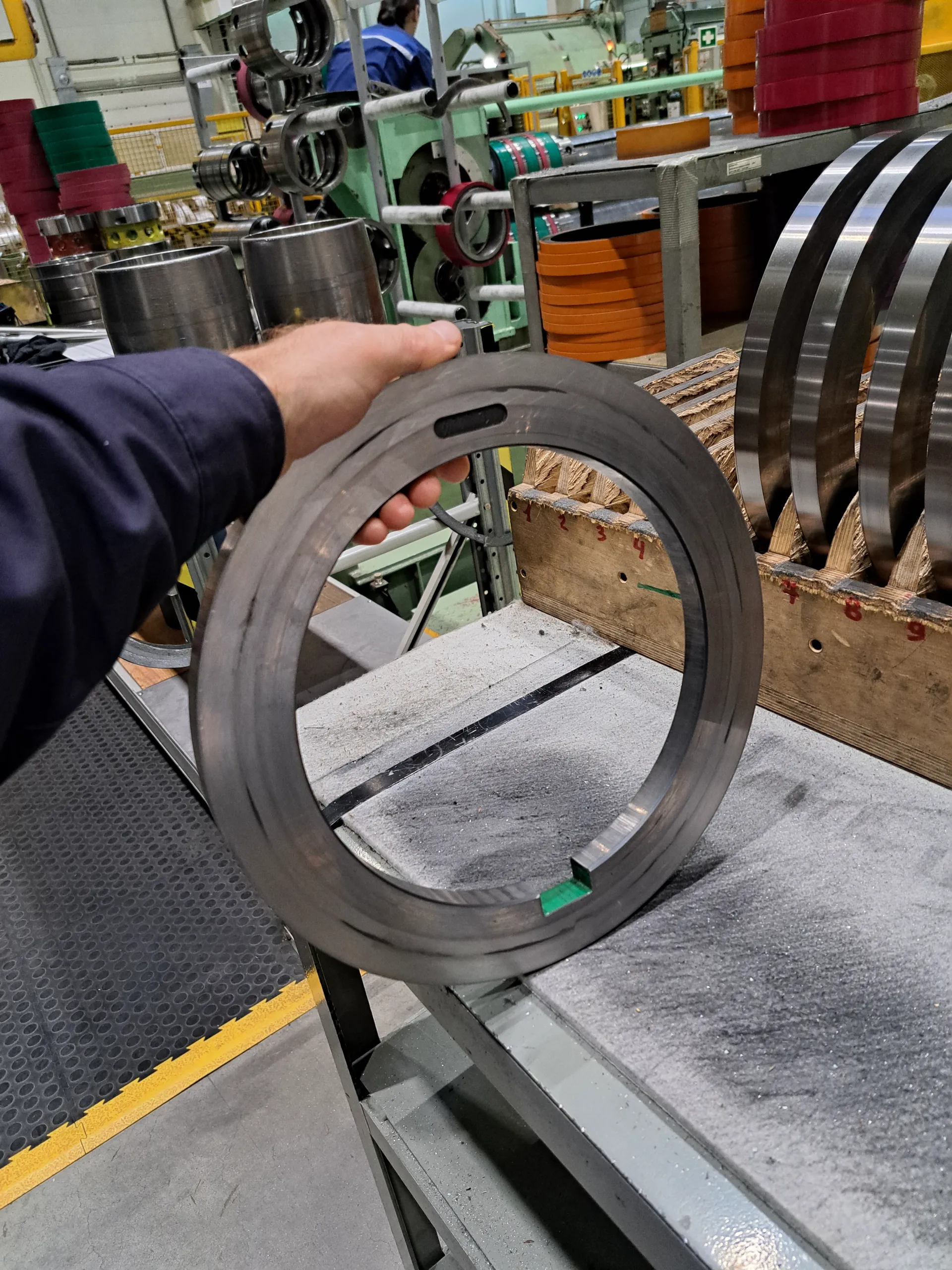 Application Of Slitting Circular Knife In Longitudinal Cutting Line
